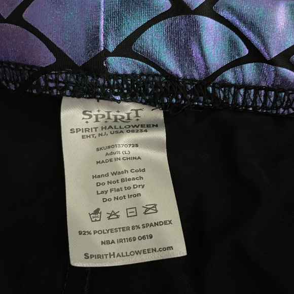 Spirit Halloween mermaid leggings size Large - Picture 3 of 4